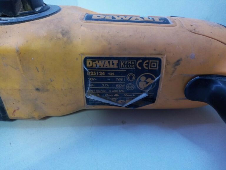 MŁOTOWIERTARKA DEWALT D25124