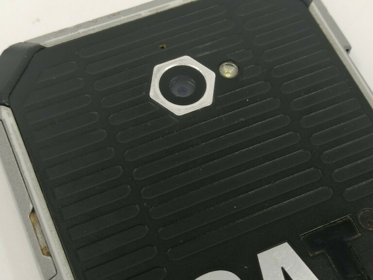 smartphone-cat-s50-28gb-system-operacyjny-android