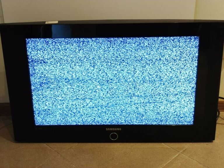 TV 26'' SAMSUNG LE26A330J1 BRAK PILOTA I PODSTAWY