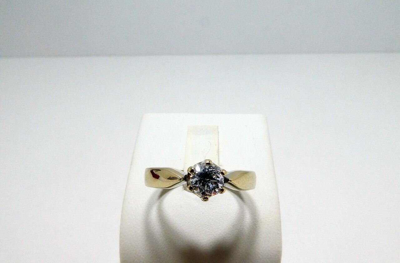 piekny-zloty-pierscionek-z-brylantem-232-g-585-r10-rozmiarsrednica-wew-mm-372-10