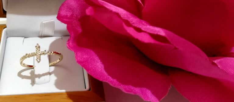 pierscionek-krzyz-z-cyrkoniami-r19-stan-11323-238058