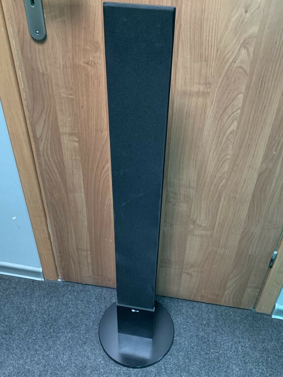 ZESTAW KINA DOMOWEGO LG SH52TH