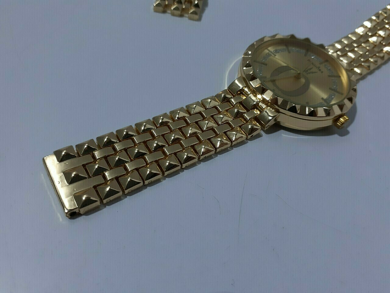 zegarek-damski-pandora-rodzaj-analogowe