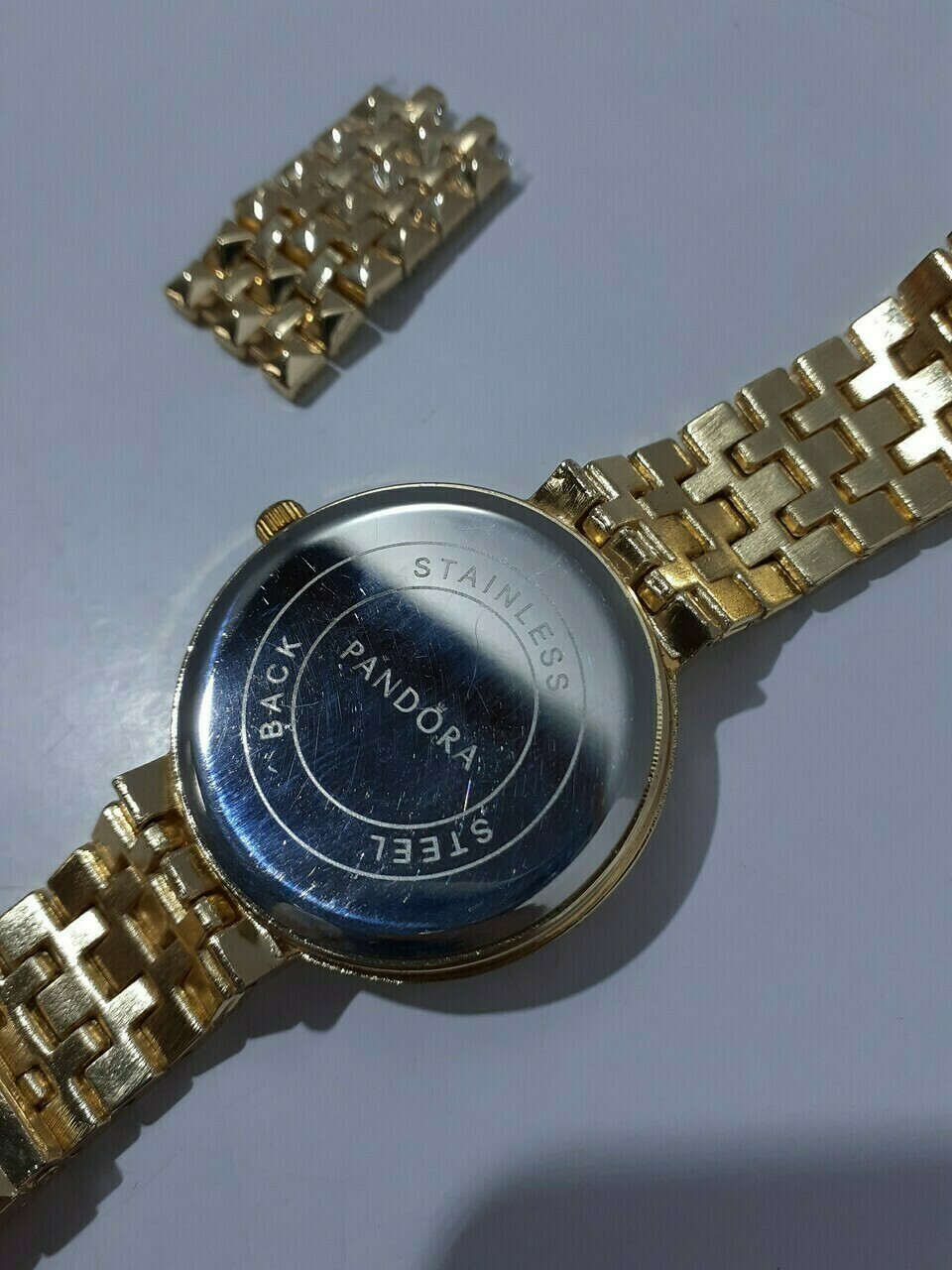 zegarek-damski-pandora-typ-nareczny