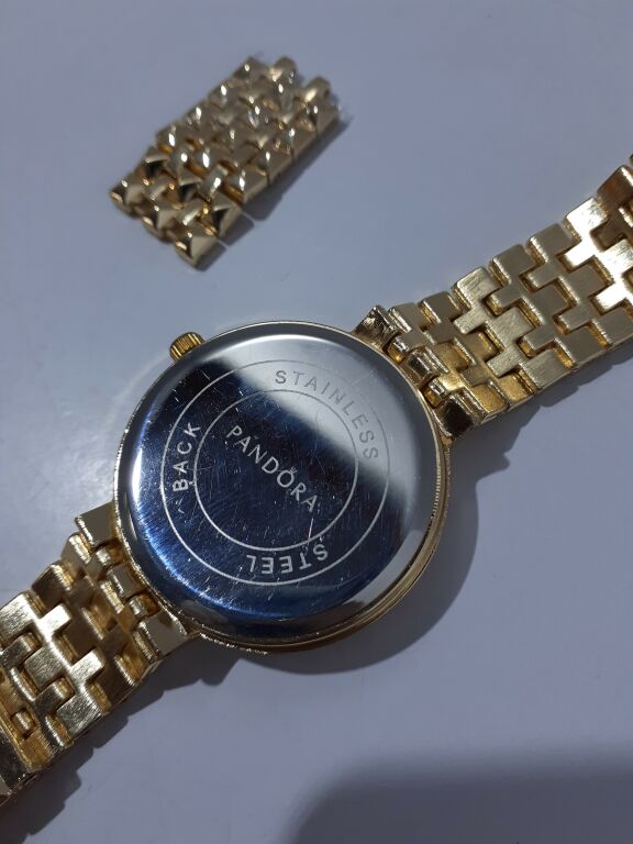 zegarek-damski-pandora-typ-nareczny