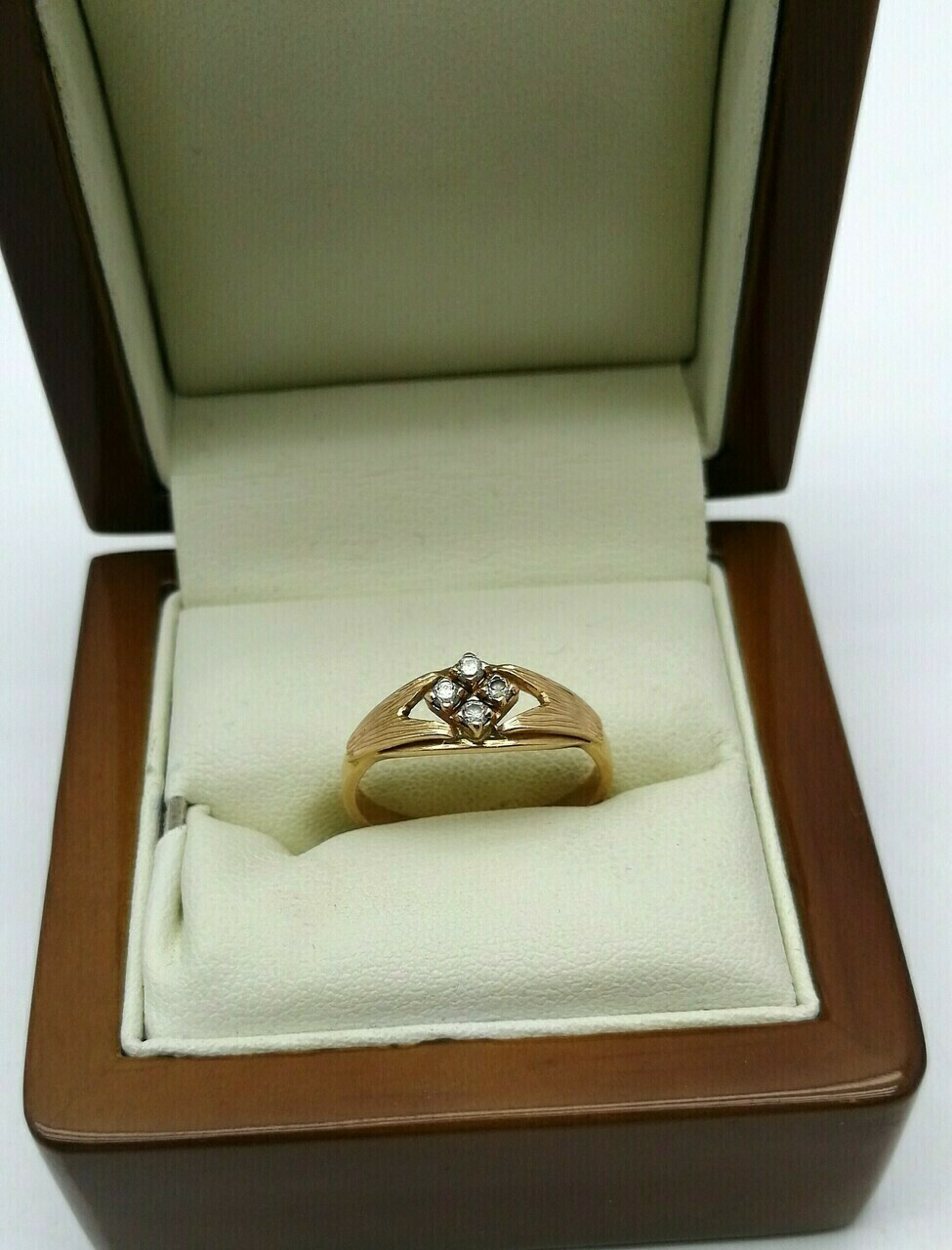 zloty-perscionek-4-cyrkonie-585-28g-ean-gtin-5903772022049