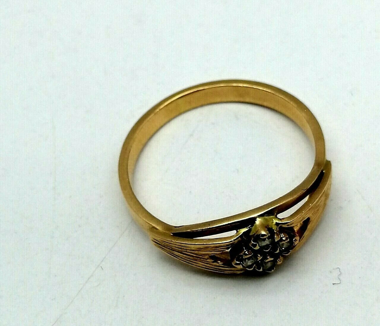 zloty-perscionek-4-cyrkonie-585-28g-material-15835-2