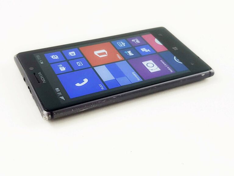 NOKIA LUMIA 925 / 16GB/ 1GB RAM/ 8 MPX/ 4,50'