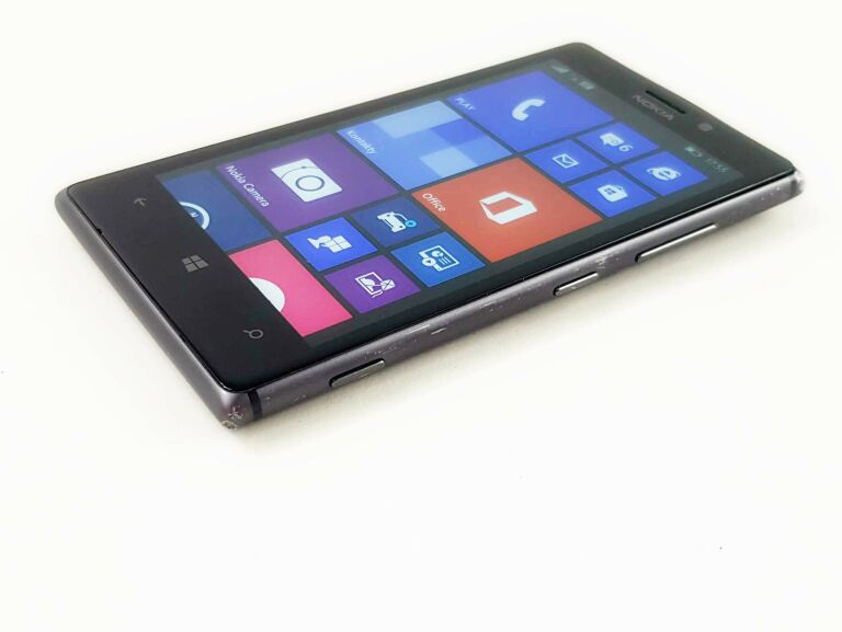 NOKIA LUMIA 925 / 16GB/ 1GB RAM/ 8 MPX/ 4,50'
