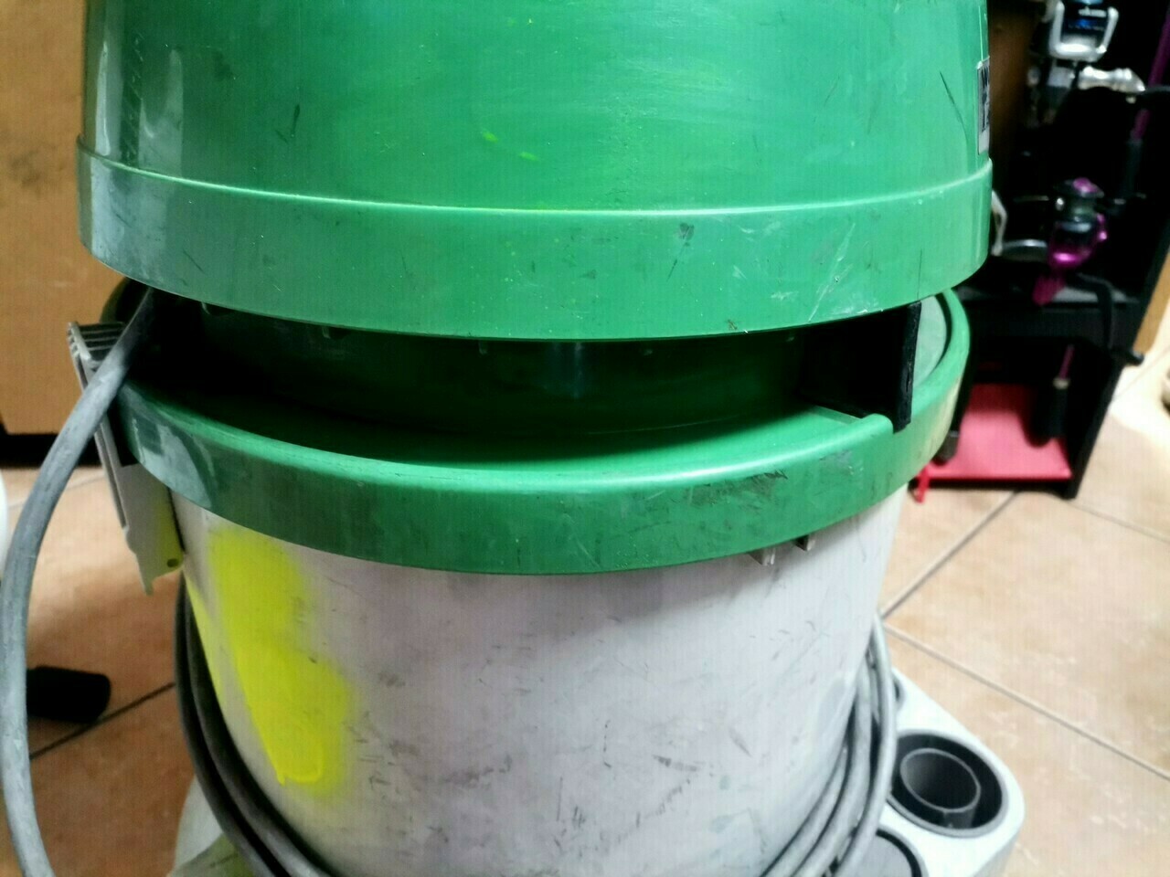 odkurzacz-przemyslowy-hitachi-wde-1200-stan-uzywany