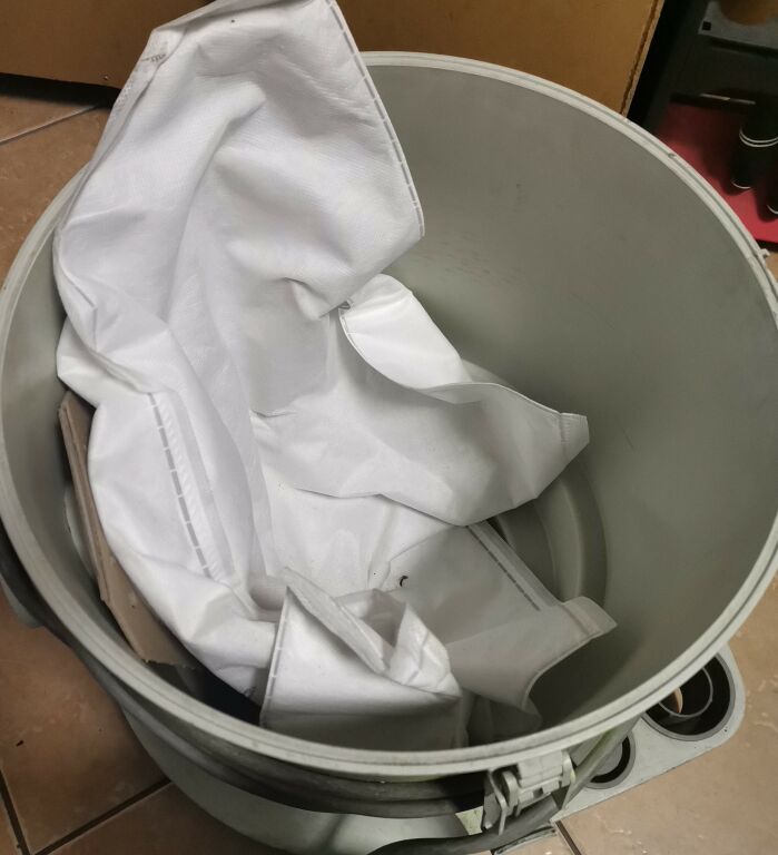 odkurzacz-przemyslowy-hitachi-wde-1200-informacje-dodatkowe-nie-dotyczy