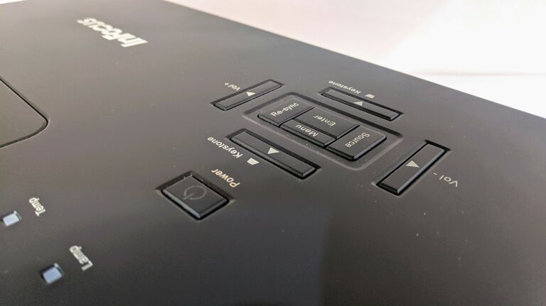 profesjonalny-projektor-biurowy-infocus-in3118hd-3600-lumens-1080p-stan-11323-2