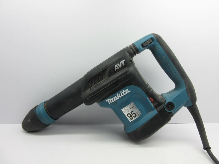 MŁOT UDAROWY MAKITA AVT HM0871C