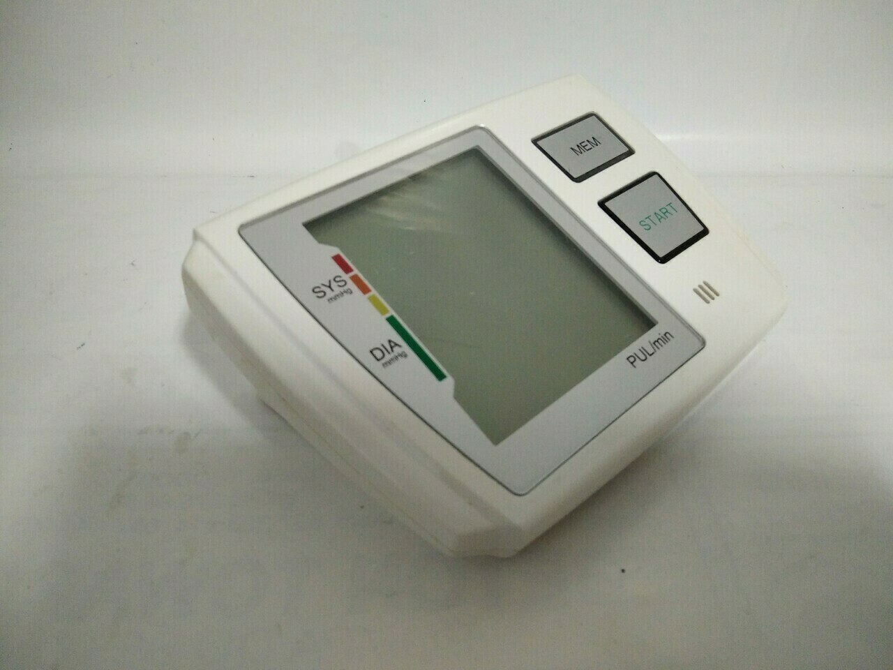 cisnieniomierz-clarus-bm-5207-automatyczny-stan-uzywany