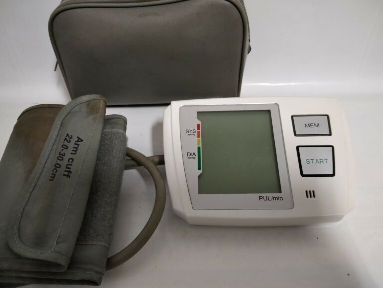 cisnieniomierz-clarus-bm-5207-automatyczny-miejsce-pomiaru-ramie