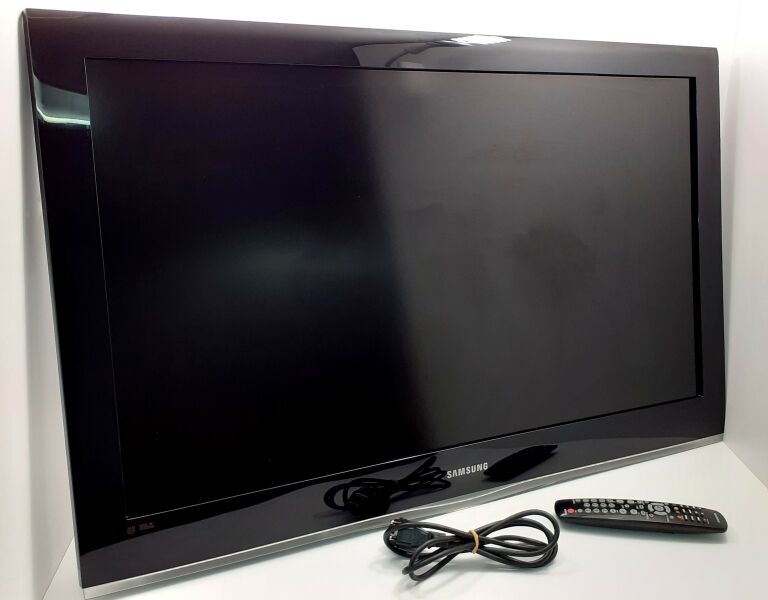 TELEWIZOR SAMSUNG LE40A551P2R FULL HD WADA!!!