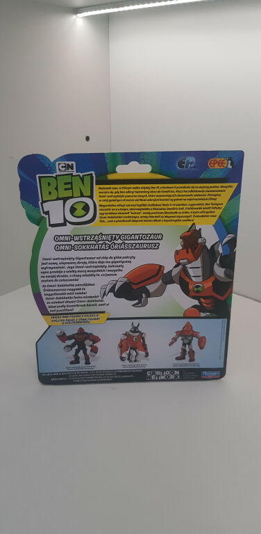 FIGURKA BEN 10 OMNI - WSTRZĄŚNIĘTY GIGANTOZAUR