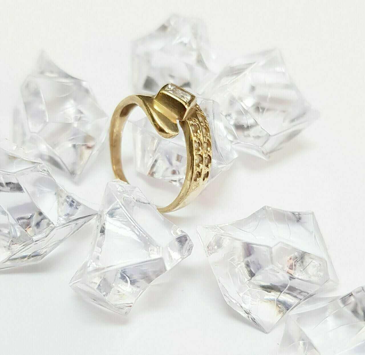 zloty-pierscionek-398g-p585-r13-rodzaj-wyrob-jubilerski