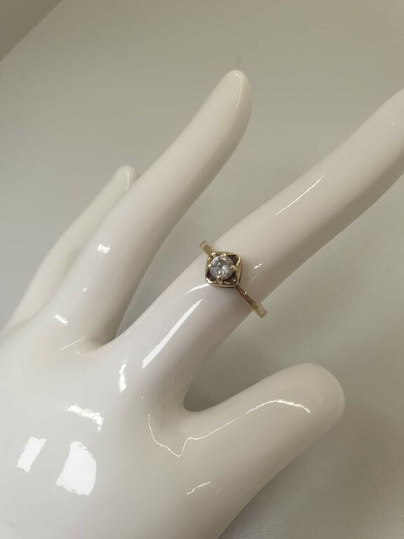 zloty-pierscionek-z-cyrkonia-333-r15-145g-waga-236