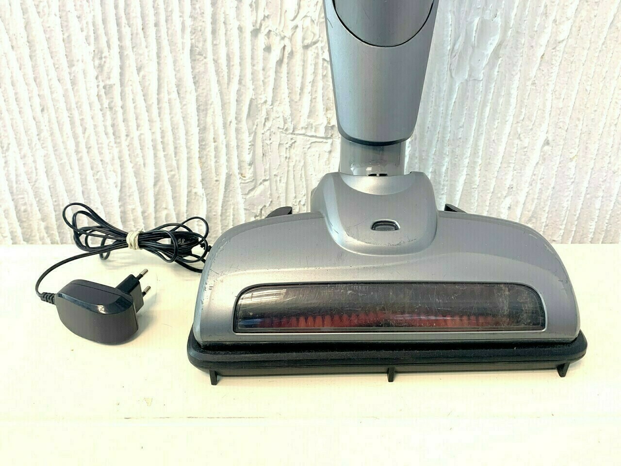 odkurzacz-wolnostojacy-bezprzewodowy-severin-7171-kolor-dominujacy-srebrnyszary