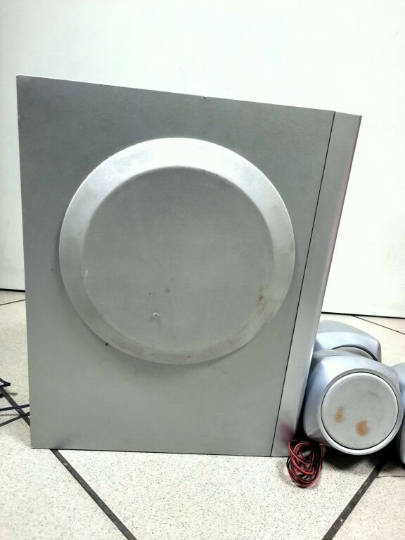 GŁOŚNIKI I SUBWOOFER GRUNDIG CINEMO DR 4500 DD