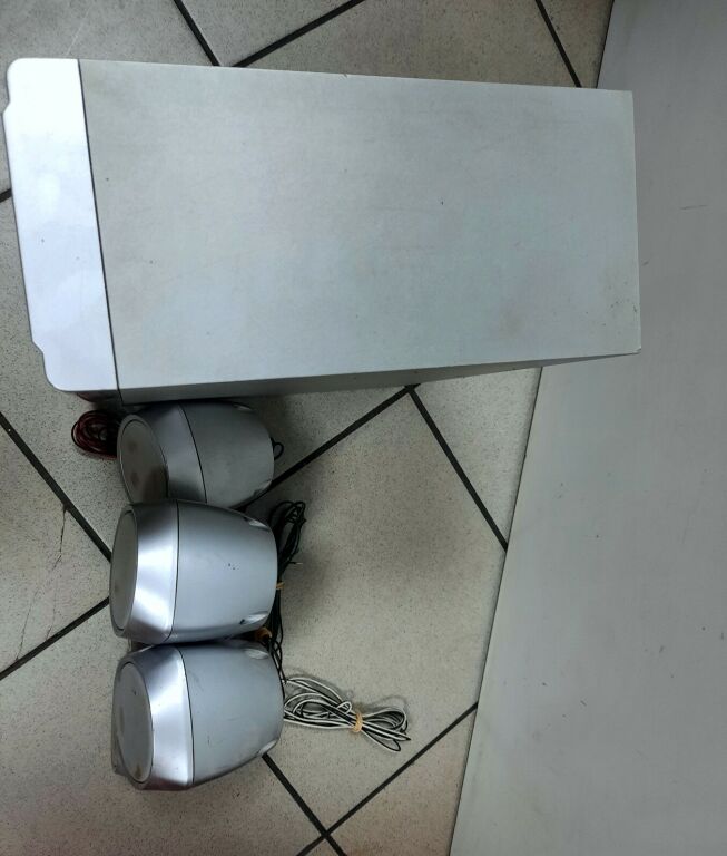 GŁOŚNIKI I SUBWOOFER GRUNDIG CINEMO DR 4500 DD
