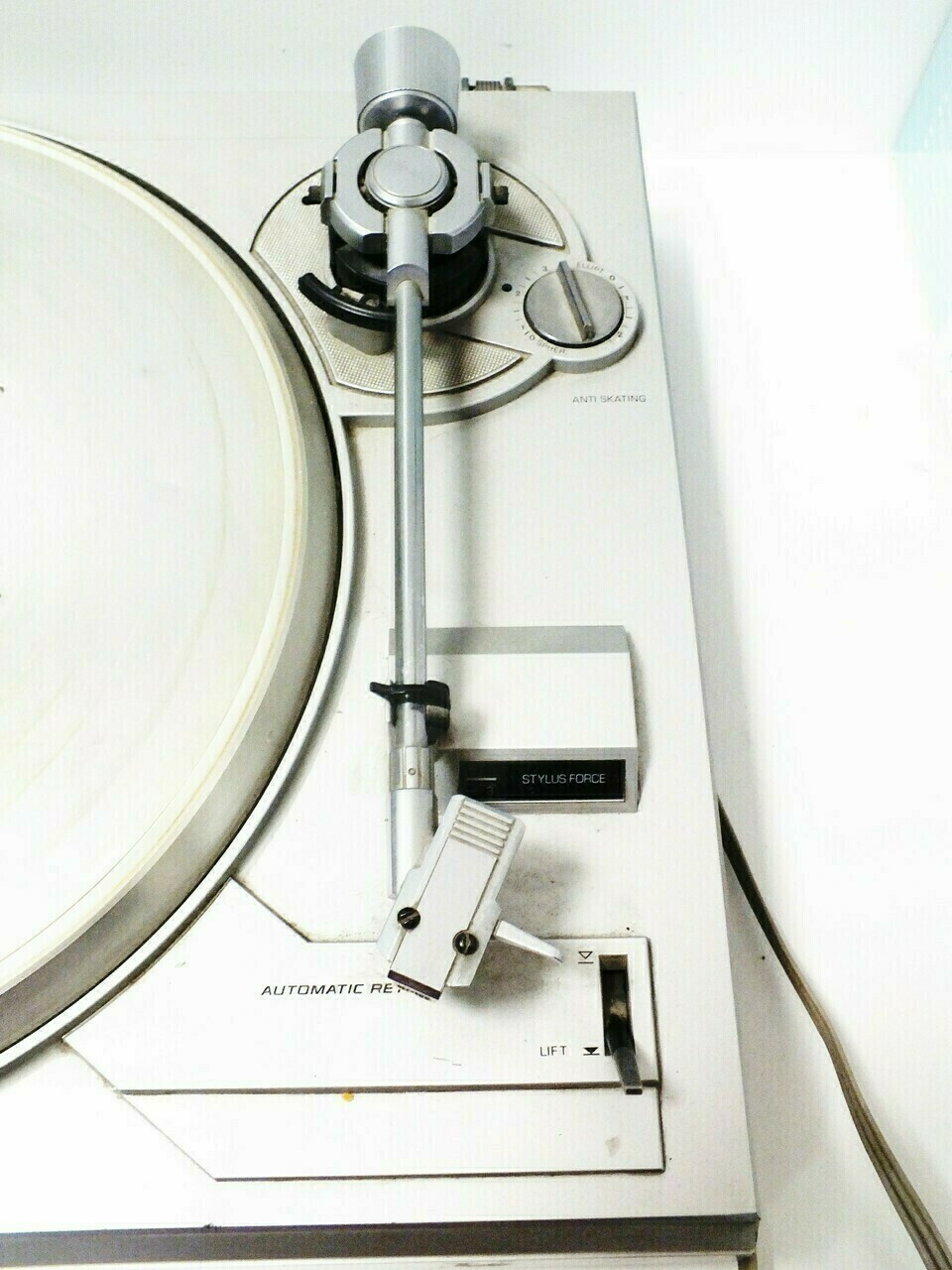 gramofon-philips-f-7122-marka-inna