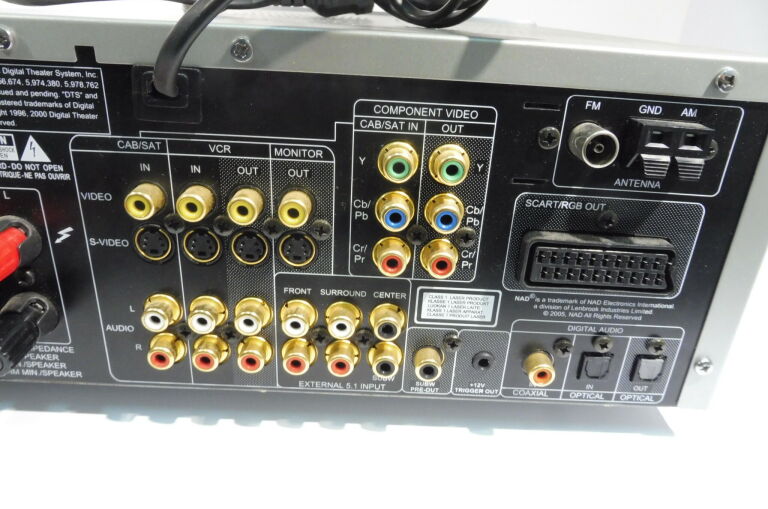 WZAMCNIACZ NAD L73
