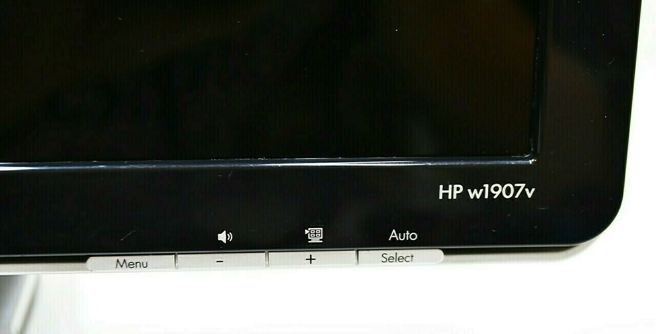 monitor-hp-w1907v-okablowanie-marka-hp