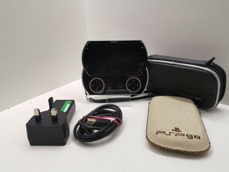 KONSOLA PSP GO