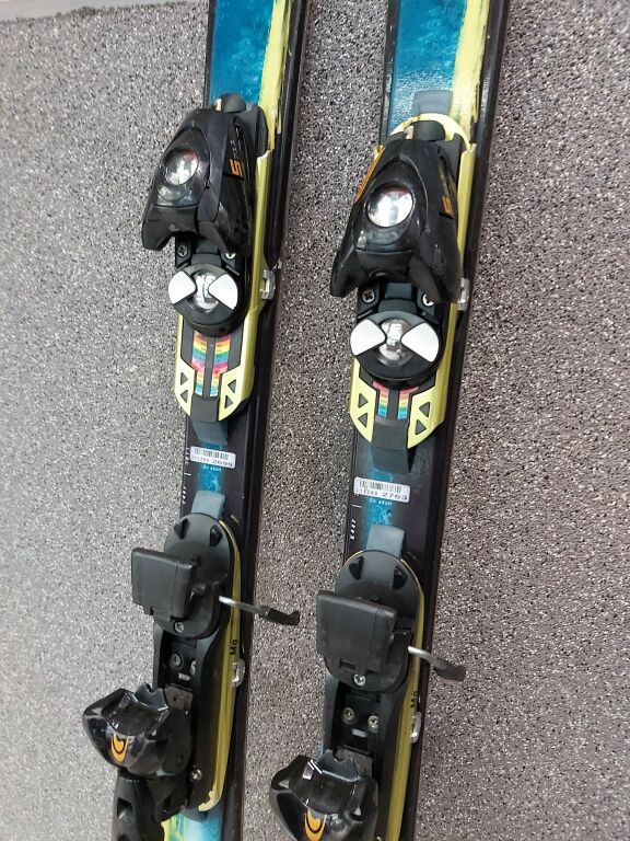 narty-salomon-spaceframe-165-cm-kolor-dominujacy-niebieski