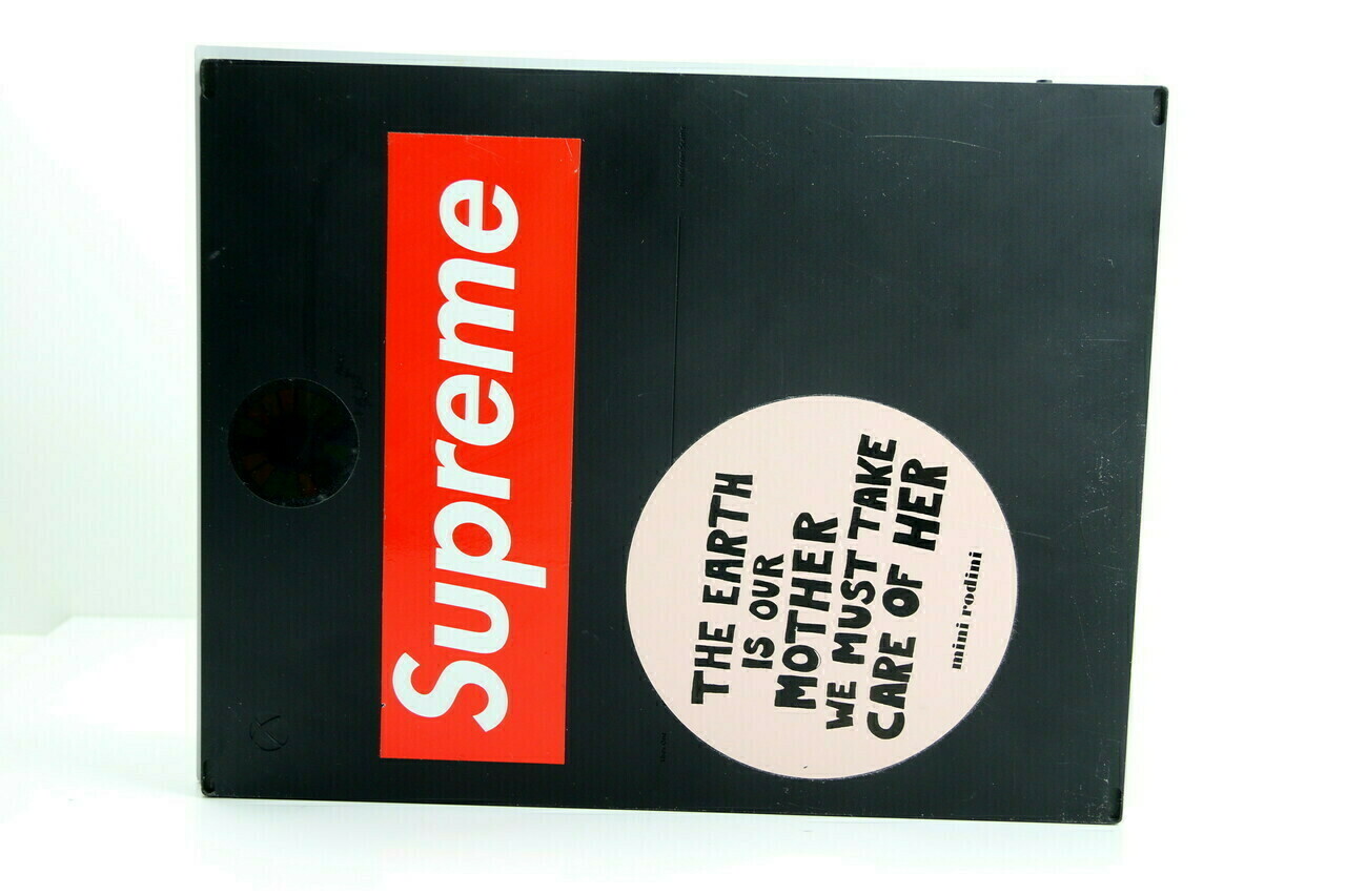 konsola-xbox-one-s-1681-1tb-uszkodzona-liczba-kontrolerow-w-zestawie-brak