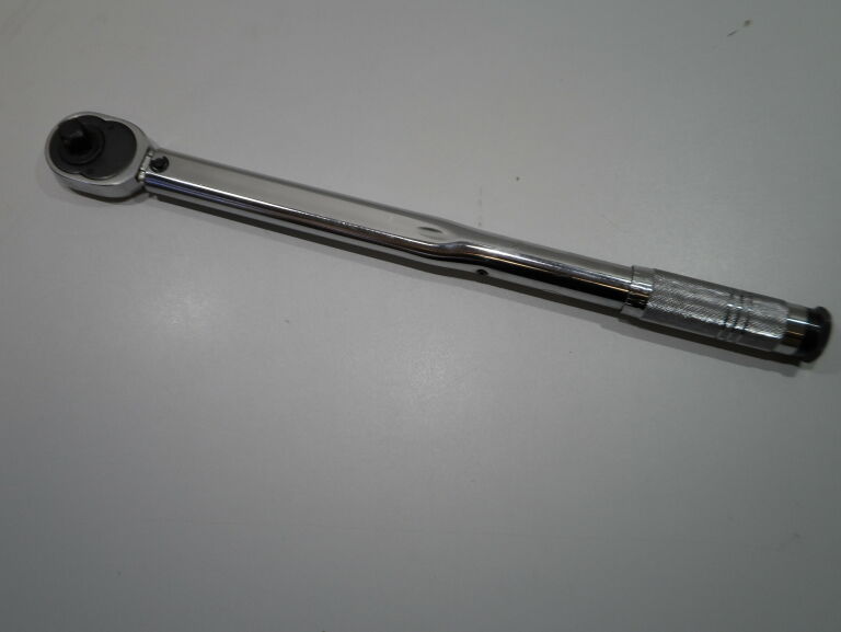 KLUCZ DYNAMOMETRYCZNY TOP TOOLS 505551 M6