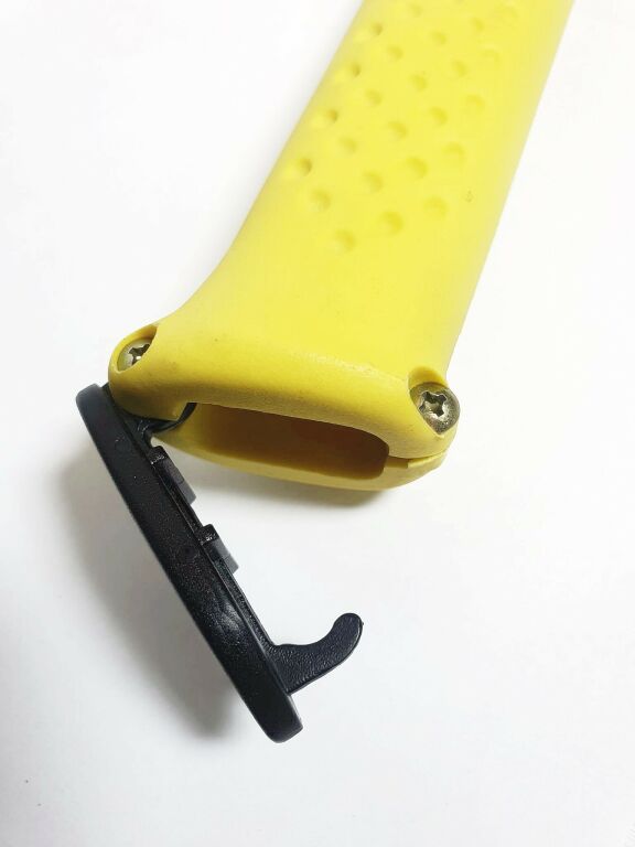 mlotek-z-podajnikiem-gwozdzi-stan-uzywany