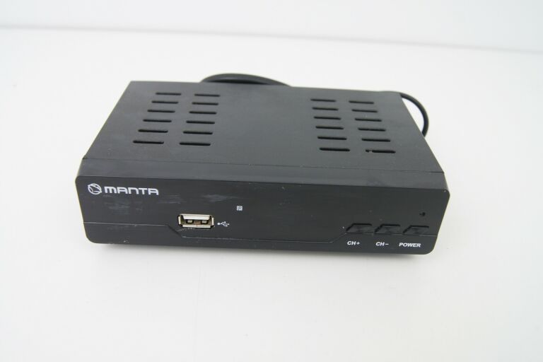 TUNER DVB-T MANTA DVBT010S// BEZ PILOTA //OPIS