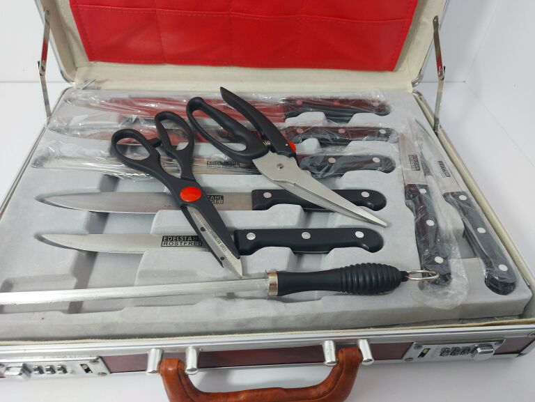 zestaw-nozy-edelstahl-rostfrei-walizka-kod-produktu-0000