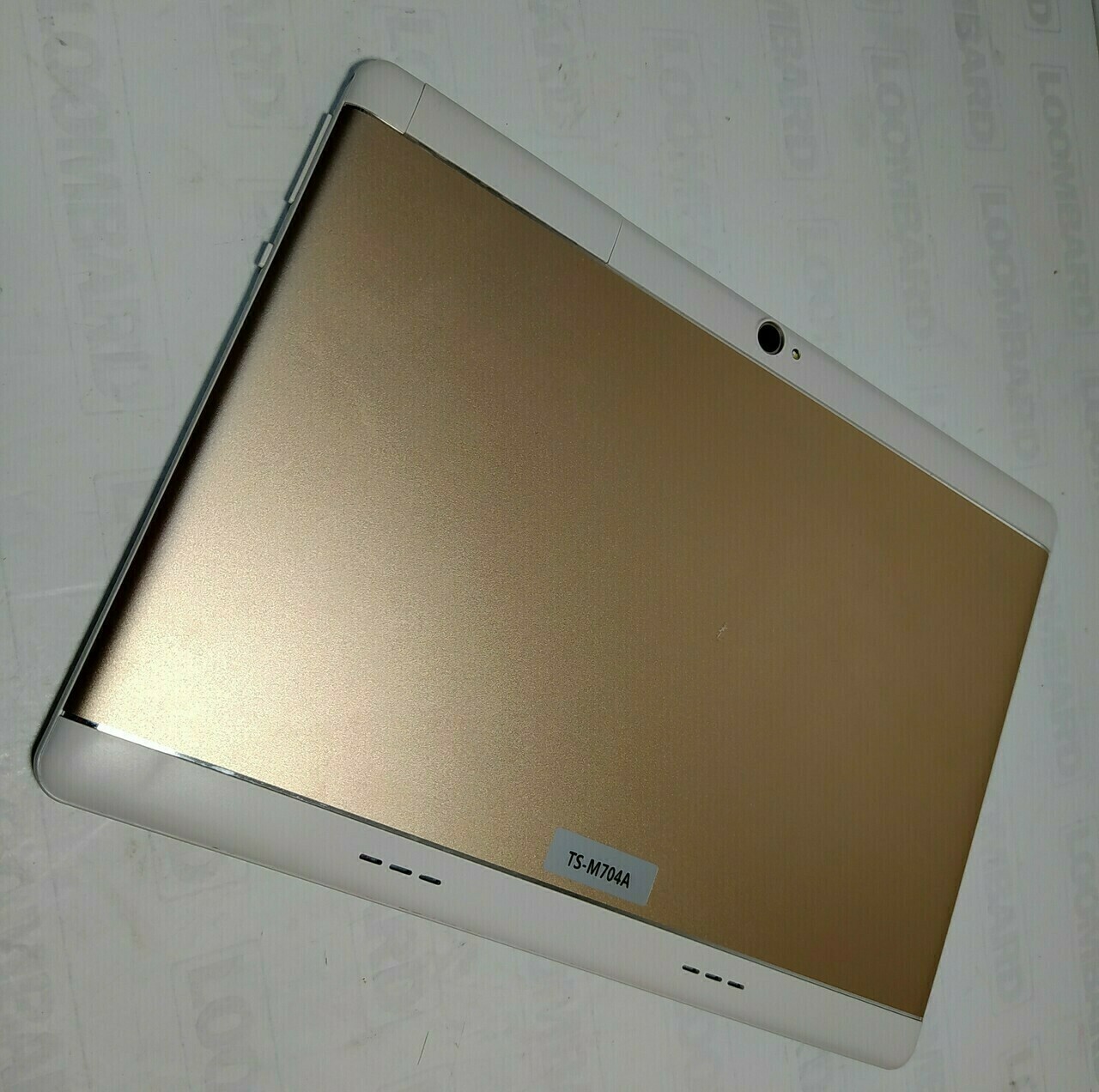 tablet-no-name-ts-m704a-z-pieknym-kolorowym-etui-stan-uzywany