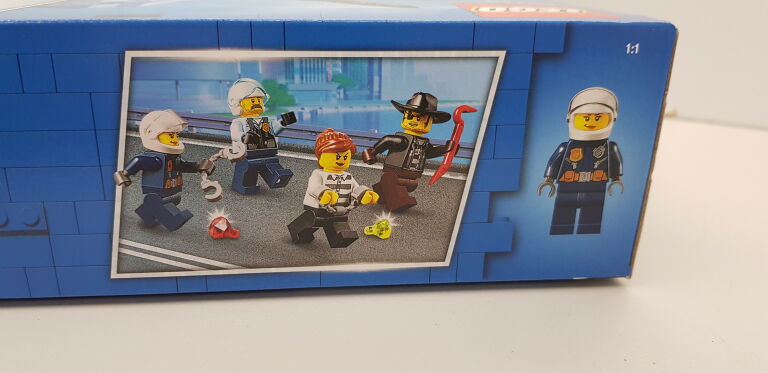 KLOCKI LEGO CITY 60243