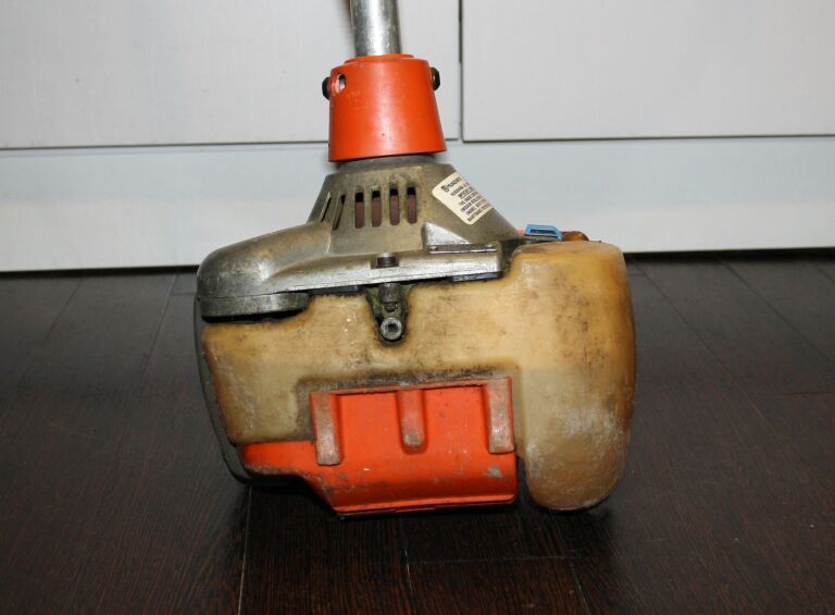 KOSA SPALINOWA HUSQVARNA 323R