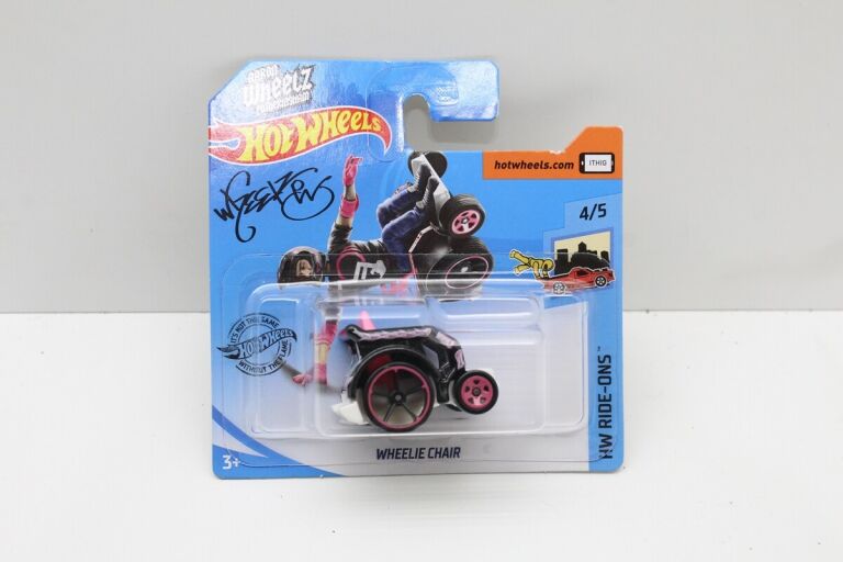 RESORAK HOT WHEELS WHEELIE CHAIR