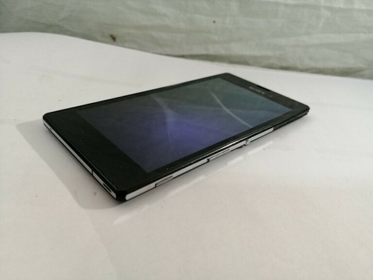 TELEFON SONY XPERIA T3 LTE NIE CZYTA SIM