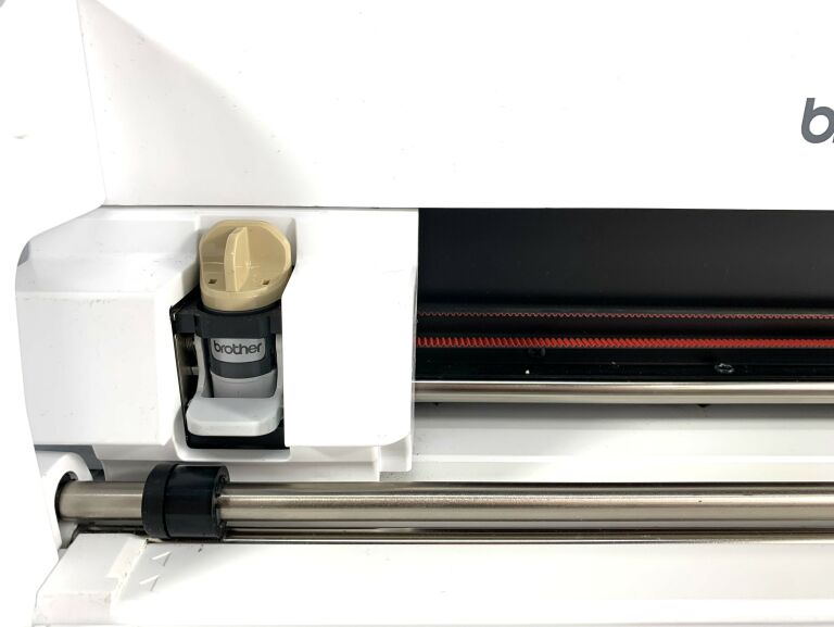 PLOTER TNĄCY BROTHER SCANNCUT SDX2200 | 2 MATY