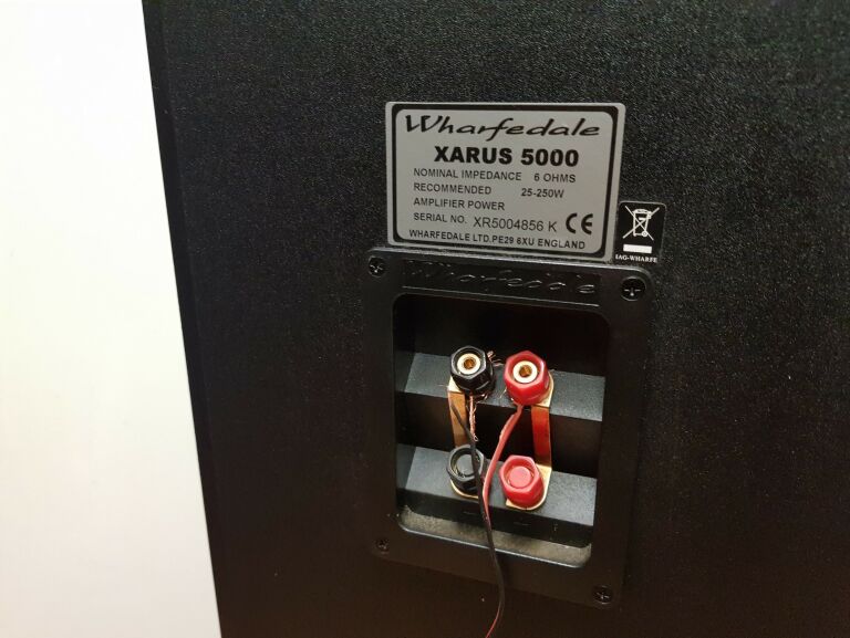 KOLUMNA WHARFEDALE XARUS 5000 + AMPLITUNER VK 68