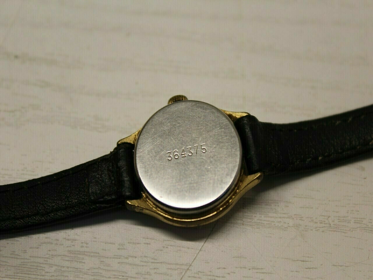 zegarek-zaria-17jewels-ussr-384375-typ-nareczny