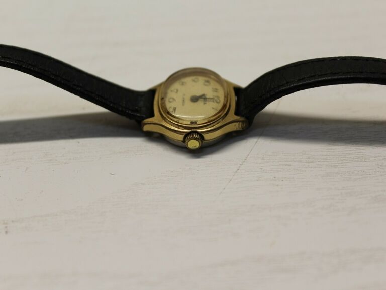 zegarek-zaria-17jewels-ussr-384375-rodzaj-analogowe