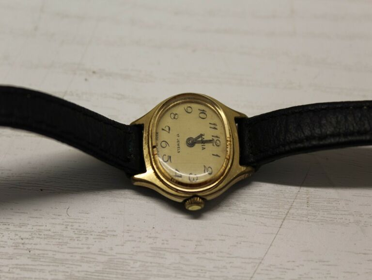 zegarek-zaria-17jewels-ussr-384375-kunickiego-53-sj-lublin