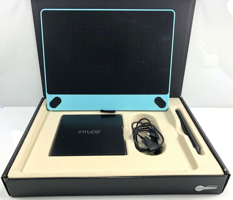 tablet-graficzny-wacom-intuos-cth-690-osiedle-wichrowe-wzgorze-paw121-poznan-ska-x