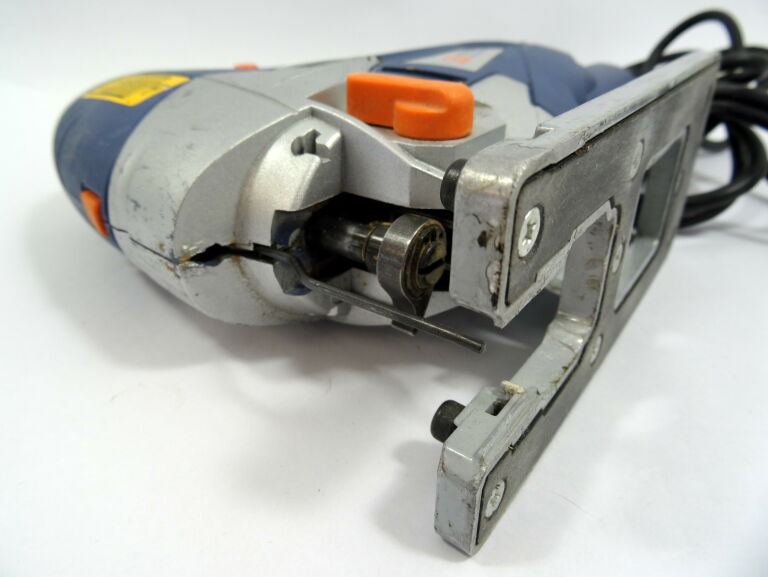 wyrzynarka-dexter-ic710js-zasilanie-elektryczne-sieciowe