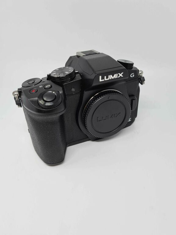 PANASONIC LUMIX DMC-G81 (G80) LUMIX G VARIO 14-14
