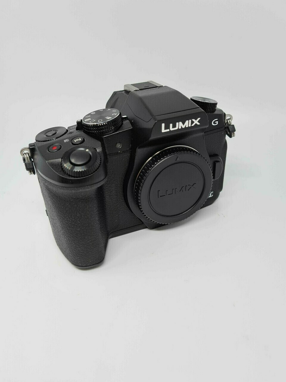 panasonic-lumix-dmc-g81-g80-lumix-g-vario-14-14-model-zalaczonego-obiektywu-lumix-g-hfsa14140